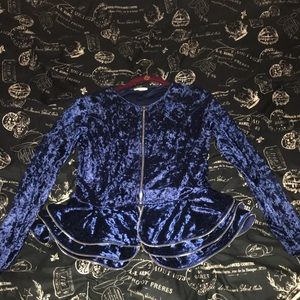 NWOT Blue Velvet Jacket zipper detail